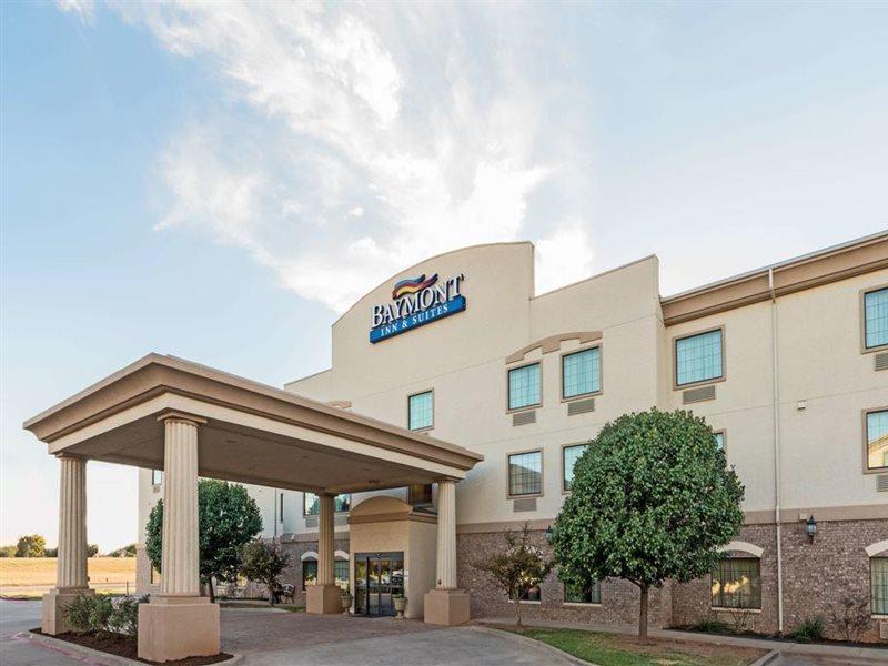 Baymont By Wyndham Wichita Falls Exterior photo